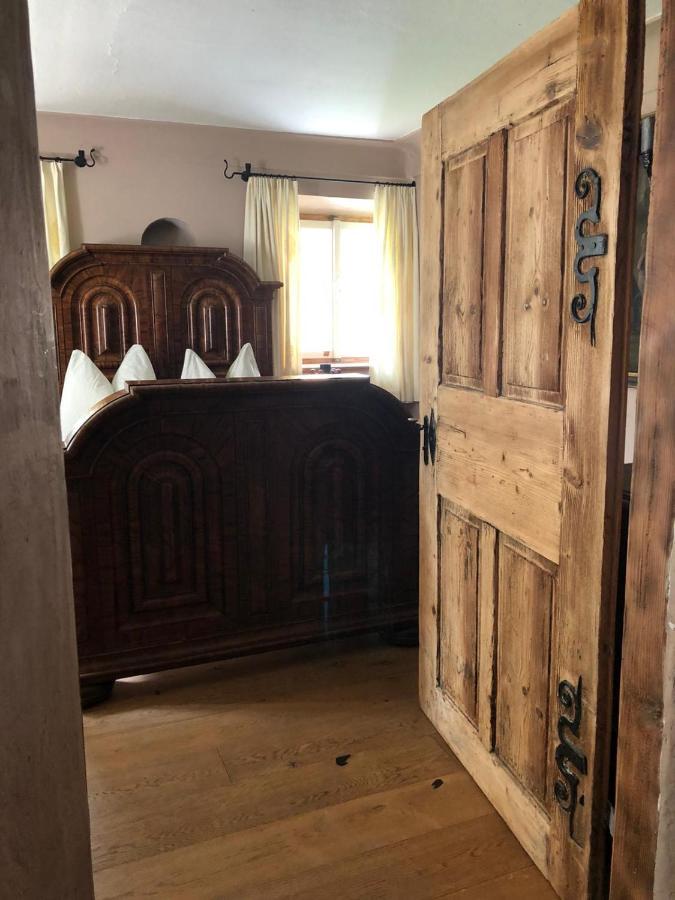 Zimmer In 400 Jahre Alten Bauernhaus Anif Buitenkant foto
